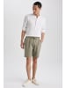 DeFacto Shorts SLIM FIT in Khaki