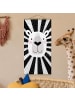 WALLART Stoffbild mit Posterleisten - Tierpark mit Mustern - Löwe in Schwarz