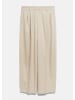 comma Hose in 93W9_helles beige