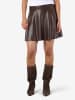 Noisy may Rock in Chocolate Brown1