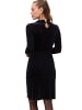 Zero  Samtkleid mit Stehkragen in Black Beauty