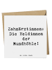 Mr. & Mrs. Panda Briefkarte Spruch Zahnärztin Heldin mit Spruch in Weiß