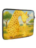 Mr. & Mrs. Panda Laptop Case Giraffe Kind Design ohne Spruch in Weiß