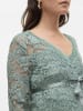 mama licious Kleid aus Spitze in Chinois Green