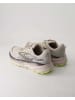 Brooks Laufschuhe in Beige