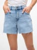 Vero Moda Bermuda Jeansshorts mit ausgefranstem Saum in Hellblau