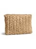 Pieces Clutch in Nature
