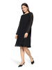 BETTY & CO Chiffonkleid mit Plissee in Schwarz