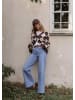 SASSYCLASSY Strickjacke mit Rautenmuster und Spitzenborte in Braun