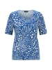 GOLDNER Kurzgröße:  Viskoseshirt in modischem Animal Print in blau / weiß / gemustert