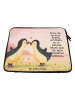 Mr. & Mrs. Panda Laptophülle Pinguine Kuss Design mit Spruch in Weiß