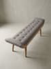 KADIMA DESIGN Sitzbank Stoff | 125x51x38cm, Massivholz Grau, Chesterfield