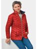 GOLDNER Kurzgröße:  Leichte Steppjacke in knitterarmer Ware in rot / marine