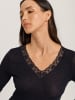 Hanro Longsleeve Woolen Lace in Schwarz