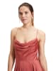 Vera Mont Abendkleid mit Wasserfallausschnitt in Bright Rust