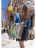 Dogo Tall Bag Umhängetasche - All Beauty is in You in Schwarz