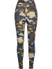 Urban Classics Leggings in summerolive camo