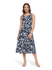 Vera Mont Cocktailkleid mit Print in Weiß/Dunkelblau