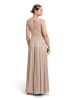 Vera Mont Abendkleid mit Plissee in Cream/White