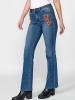 KOROSHI LANGE HOSE JEANS GLOCKE in blau