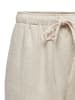ONLY Shorts mit Bindeband in Leinenoptik in Sand