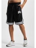 FUBU kurze Hose in black/white