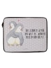 Mr. & Mrs. Panda Notebook Tasche Pinguine Kuscheln mit Spruch in Grau Pastell