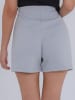 Freshlions Shorts Lein in grau