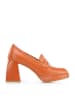 Wittchen Leather pumps in Orange