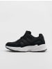 adidas Turnschuhe in core black/footwear white