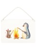 Mr. & Mrs. Panda Schild Pinguin Lagerfeuer ohne Spruch in Weiß