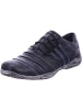 Kristofer Slipper in schwarz