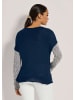 MADELEINE Rundhals-Pullover mit grafischem Muster in stahlblau / marine / silberfarben