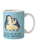 Mr. & Mrs. Panda Kaffeebecher Pinguin umarmen mit Spruch in Eisblau