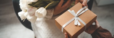 Fine Giving: How to Choose Meaningful Holiday Gifts