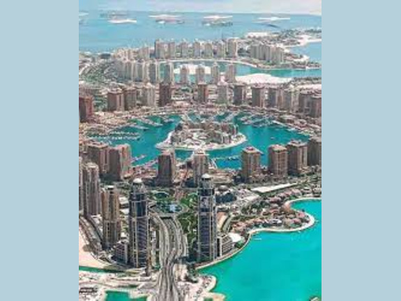 Luxury Tower in The Pearl - Doha - Qatar