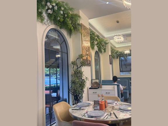 Restaurant Business in Yiwu City, China