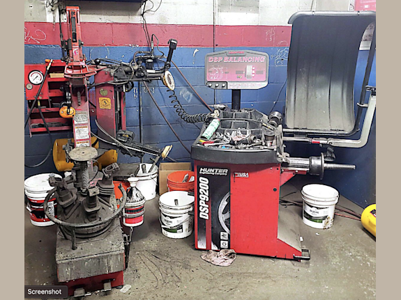 Well Reviewed Auto Repair Shop For Sale in NY