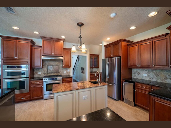 Kitchen Makeover Business + Equipment & Staff