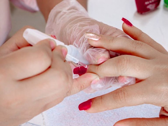 Full-Service Nail Salon | Prime N. Miami Location