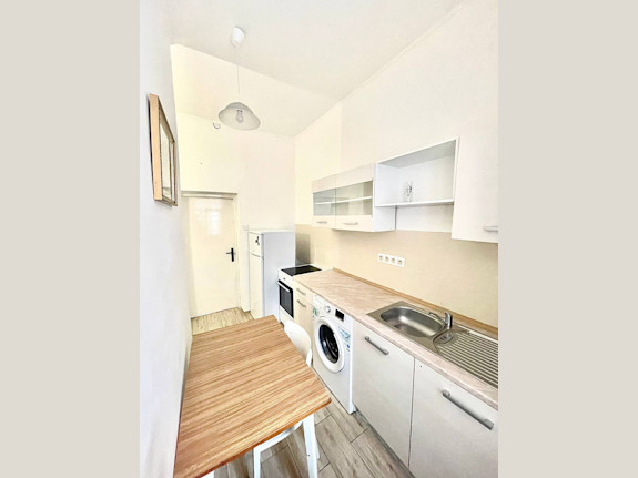 Spacious Guest House (480 Sq.M.) Near Karlovy Vary