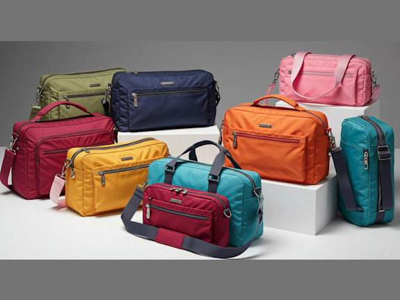 Niche-Focused Women's Bag Brand, Online and Whls