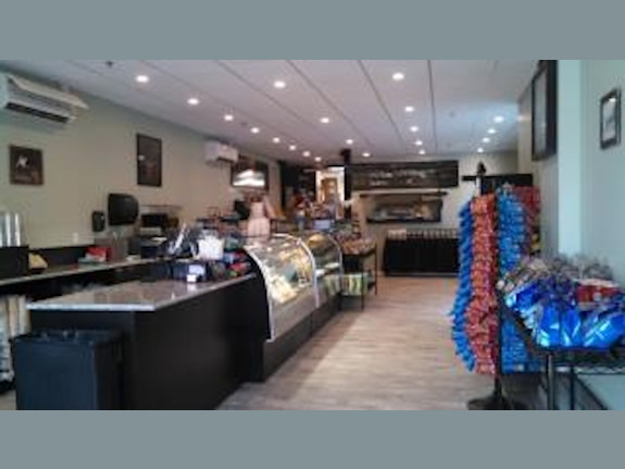 Est. 44-Year Suffolk County Deli & Caterer