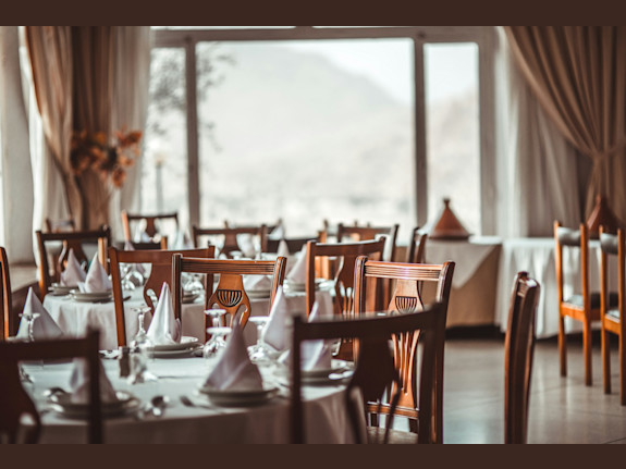 Iconic Downtown Restaurant Lounge For Sale