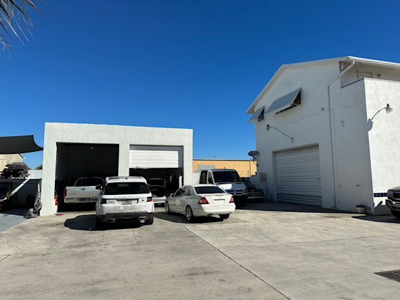 Small Bay Industrial Site For Sale