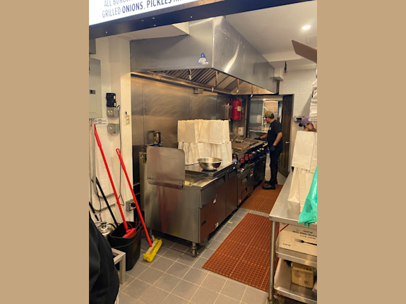 Ground Floor Vented Restaurant Space for Lease