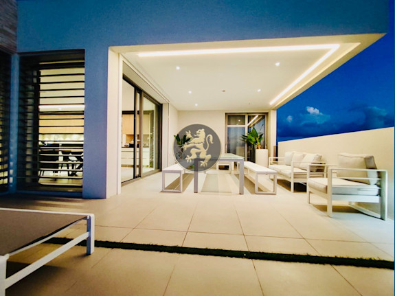 4Br Penthouse — Maho Reef — Sint Maarten