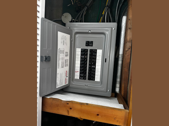 Commercial & Residential Electrical Contractor