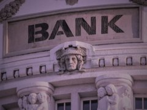 1.2K%Forecast/year/IPO/3yrs