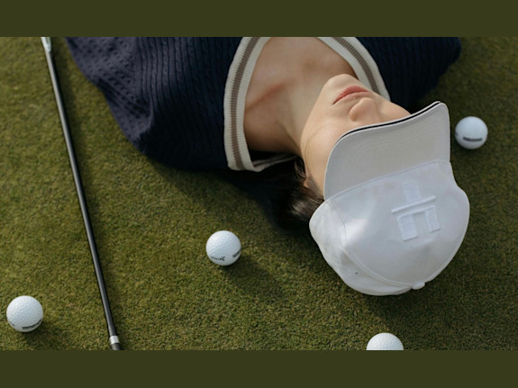 Indoor Golf Simulation and Training Academy